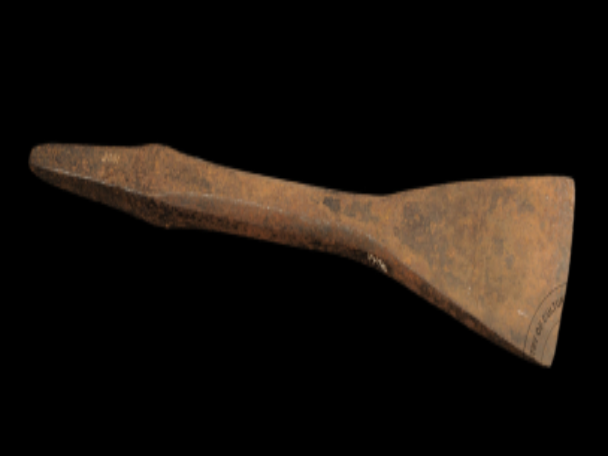 Traditional Iron Axe of Khasi Tribe Traditional Iron Axe of Khasi Tribe
