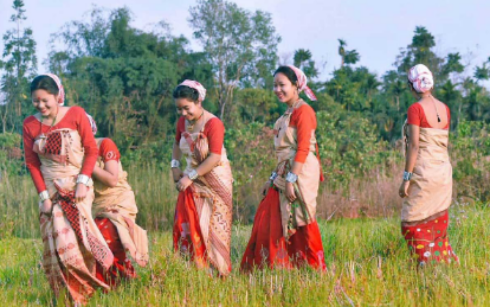 Traditional Attire of Sutiya Tribe Traditional Attire of Sutiya Tribe