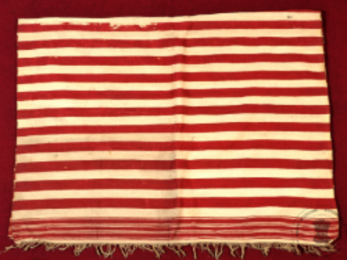red and white Cotton Wrapper red and white Cotton Wrapper