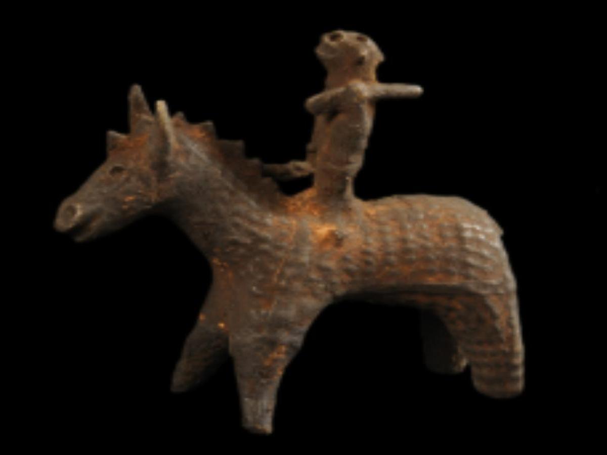 Effigy of Horse Effigy of Horse