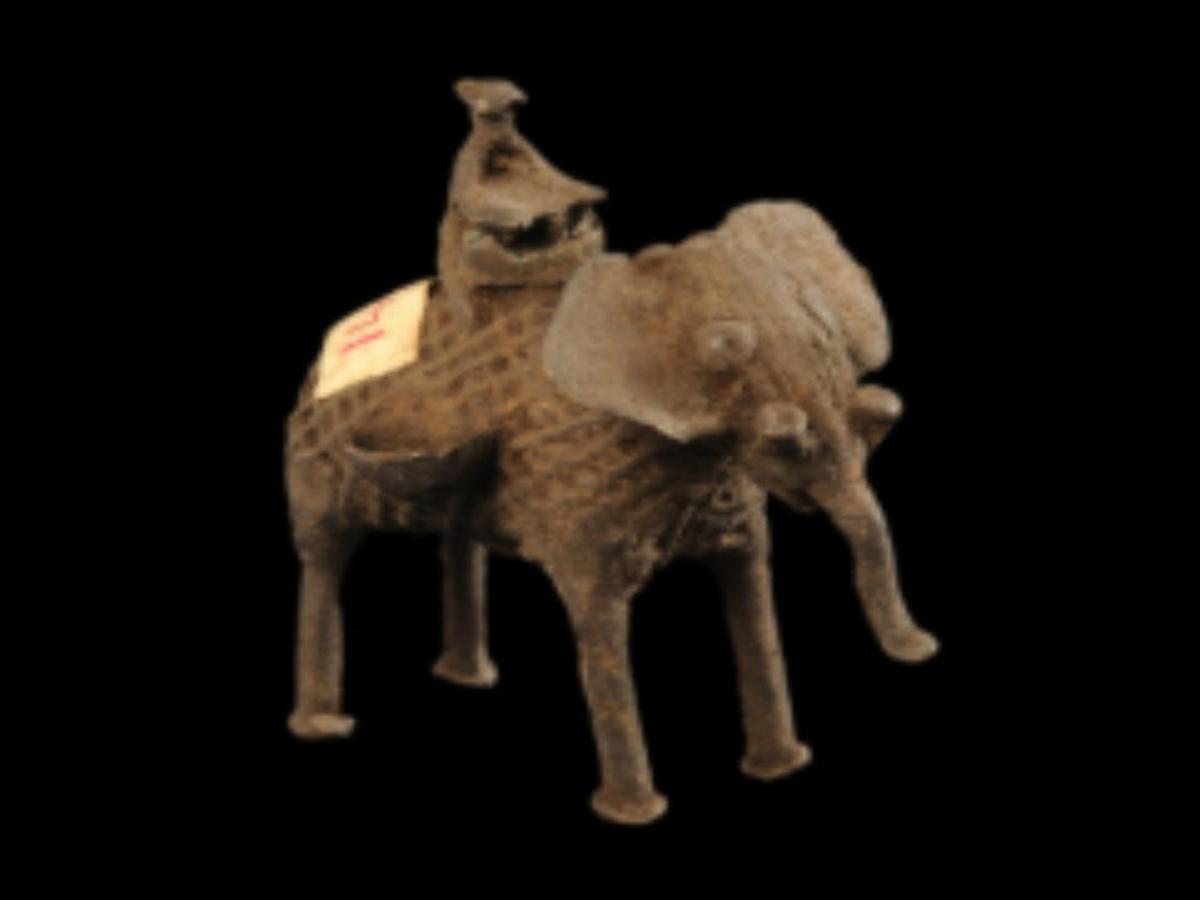 Elephant Effigy in Dokra Art Elephant Effigy in Dokra Art