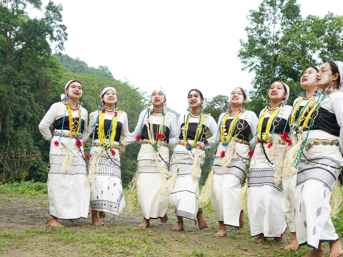 Popir Dance Attire Popir Dance Attire