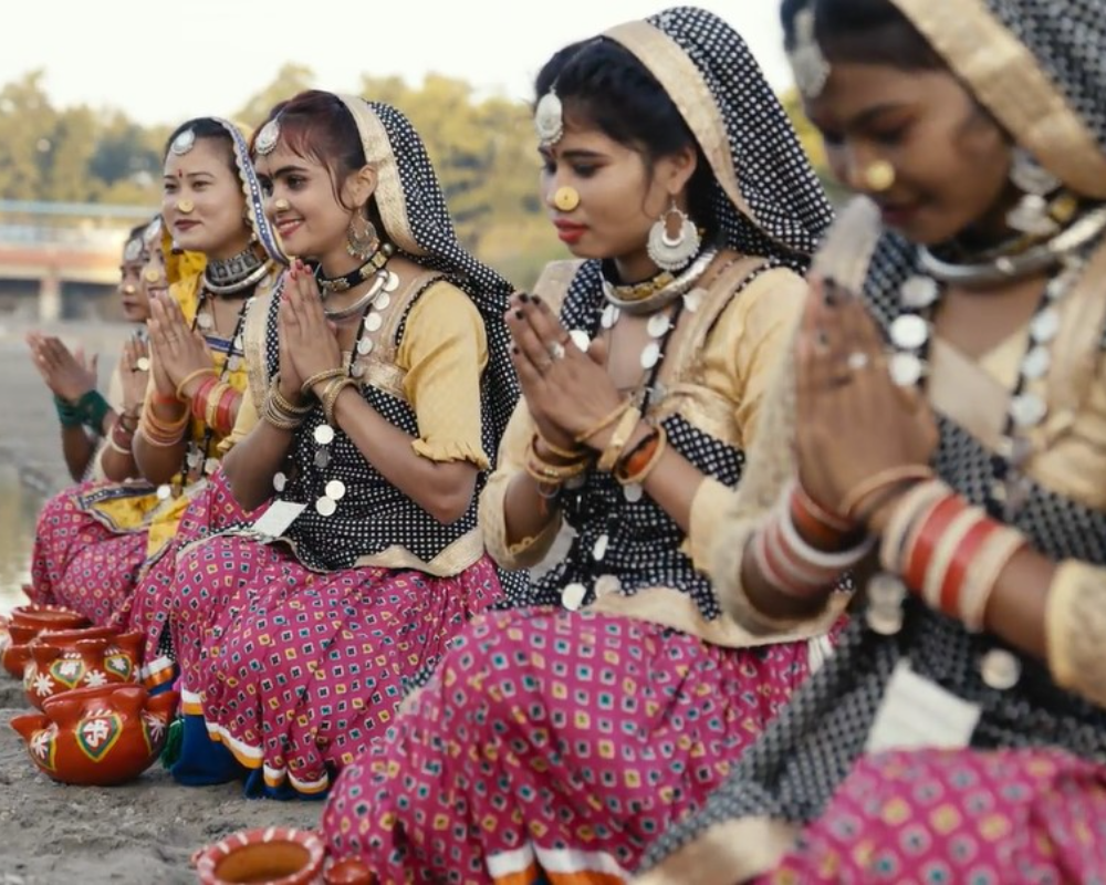 Jhi Jhi Dance Performers Jhi Jhi Dance Performers