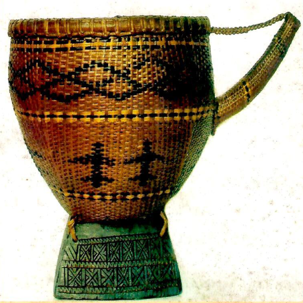 Tran – Kettle shaped Wine Decanter (Tiwa Tribe) Tran – Kettle shaped Wine Decanter (Tiwa Tribe)
