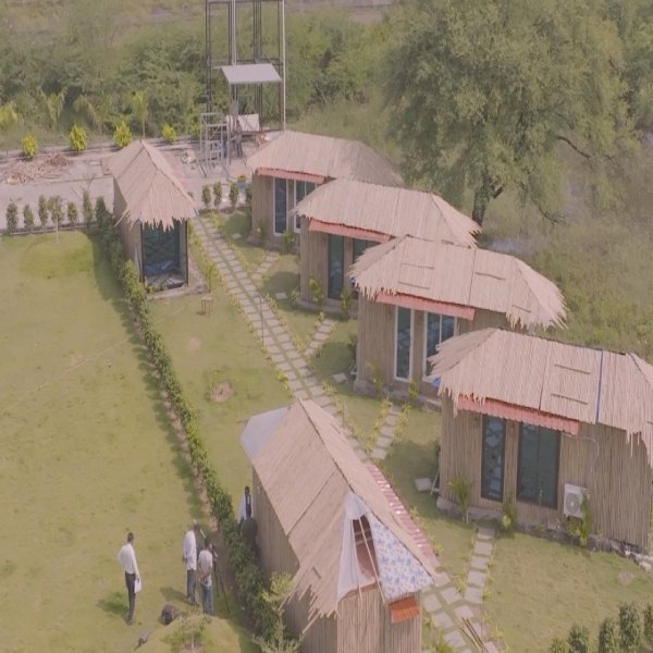 Bamboo houses by Mr. Vajirbhai Kotvaliya Bamboo houses by Mr. Vajirbhai Kotvaliya